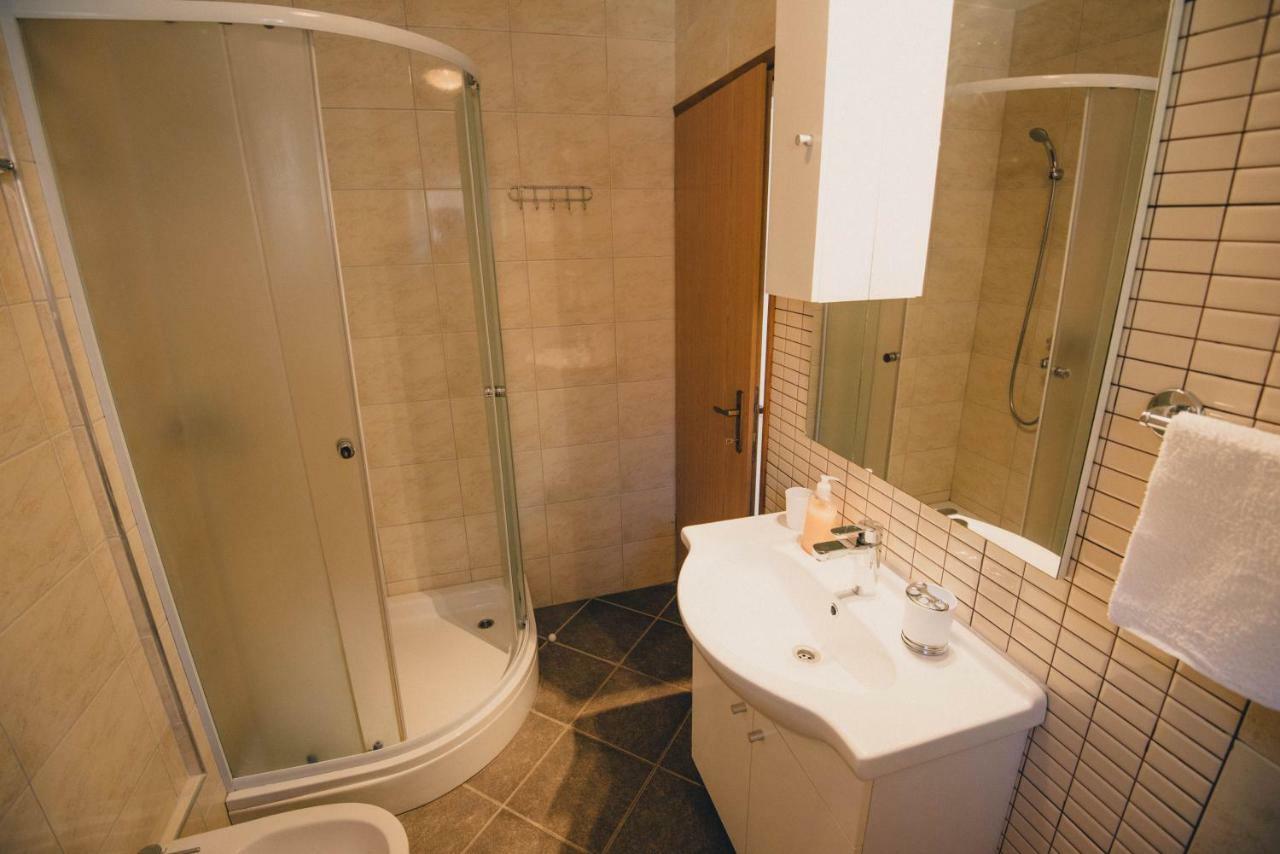 Apartments Водице Экстерьер фото